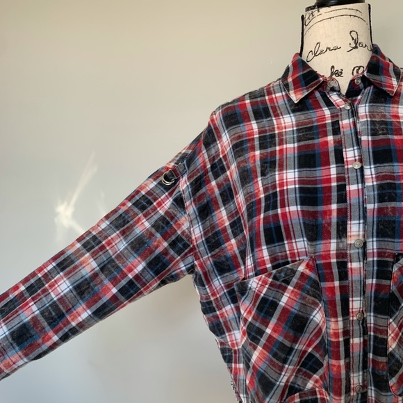 Zara Oversized Flannel - Picture 3 of 7